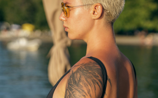 autobronceadores y eliminación de tatuajes