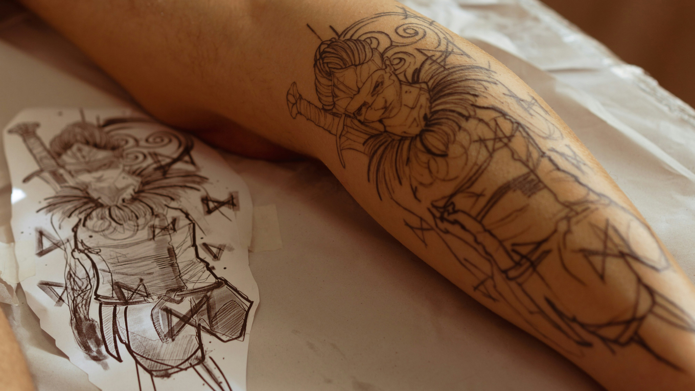 ¿Es buena idea tatuarse en verano? pros y contras de tatuarse en verano