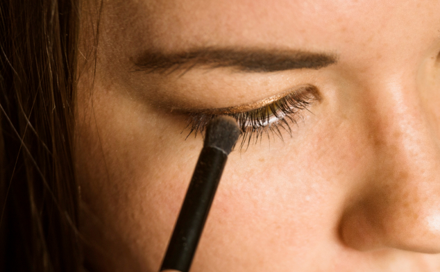 quitar eyeliner permanente